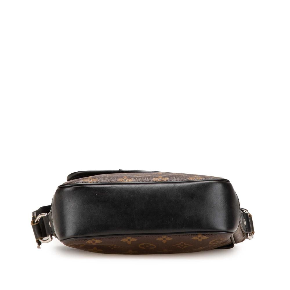 Louis Vuitton Crossbody Bag