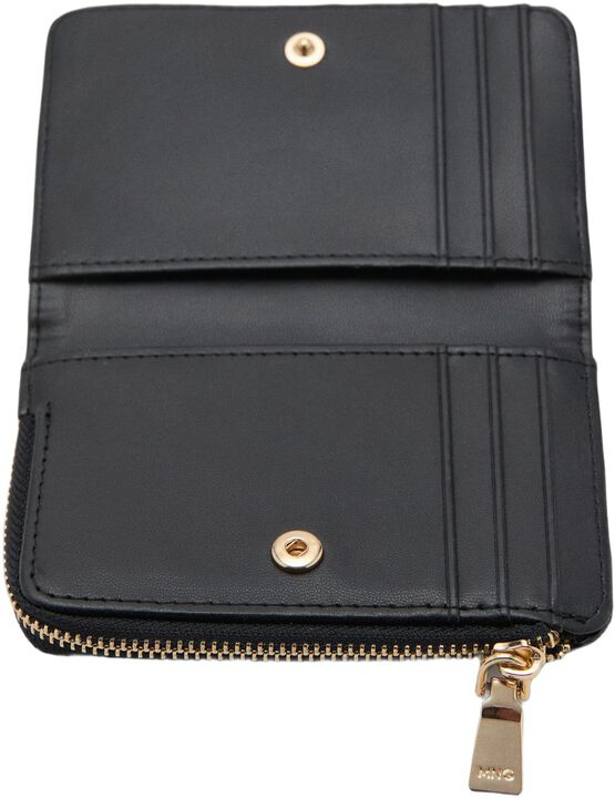 Small padded wallet