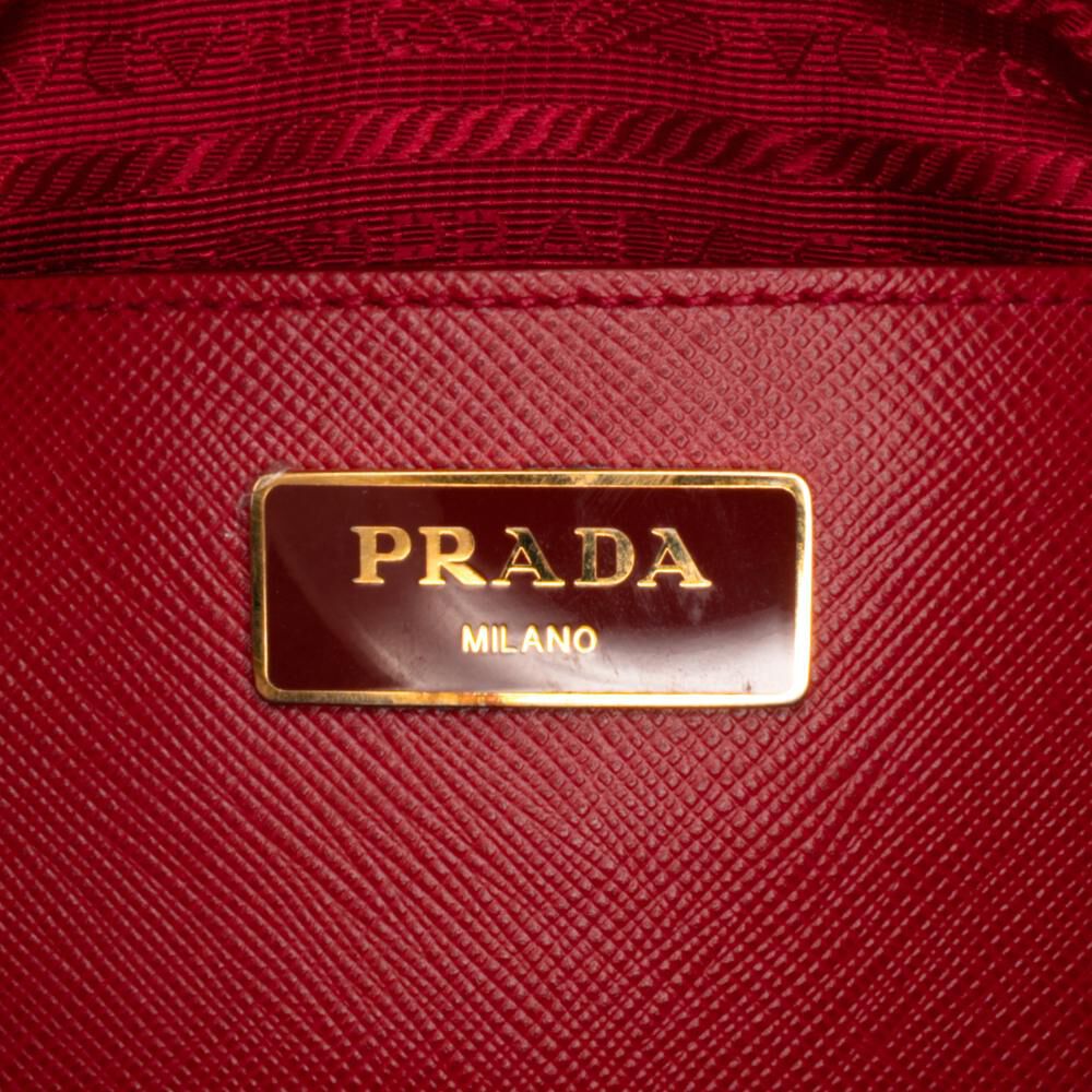 Prada Promenade