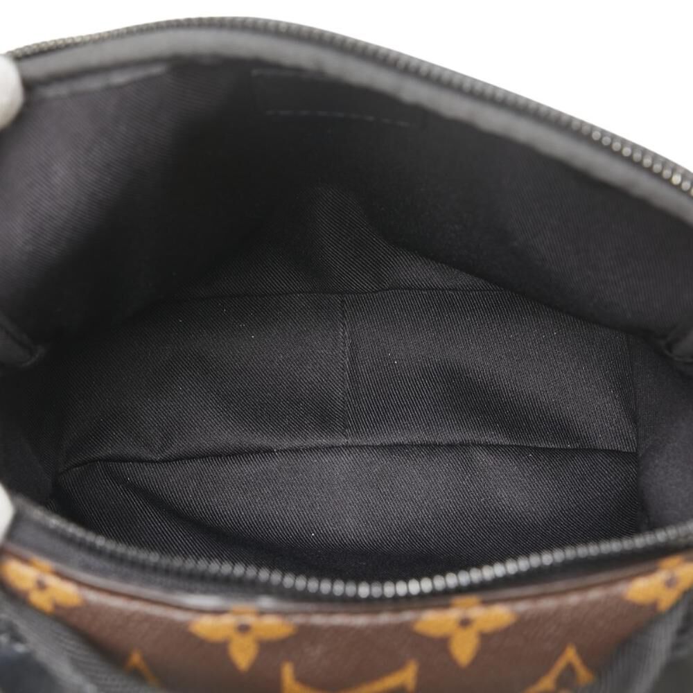 Louis Vuitton Messenger