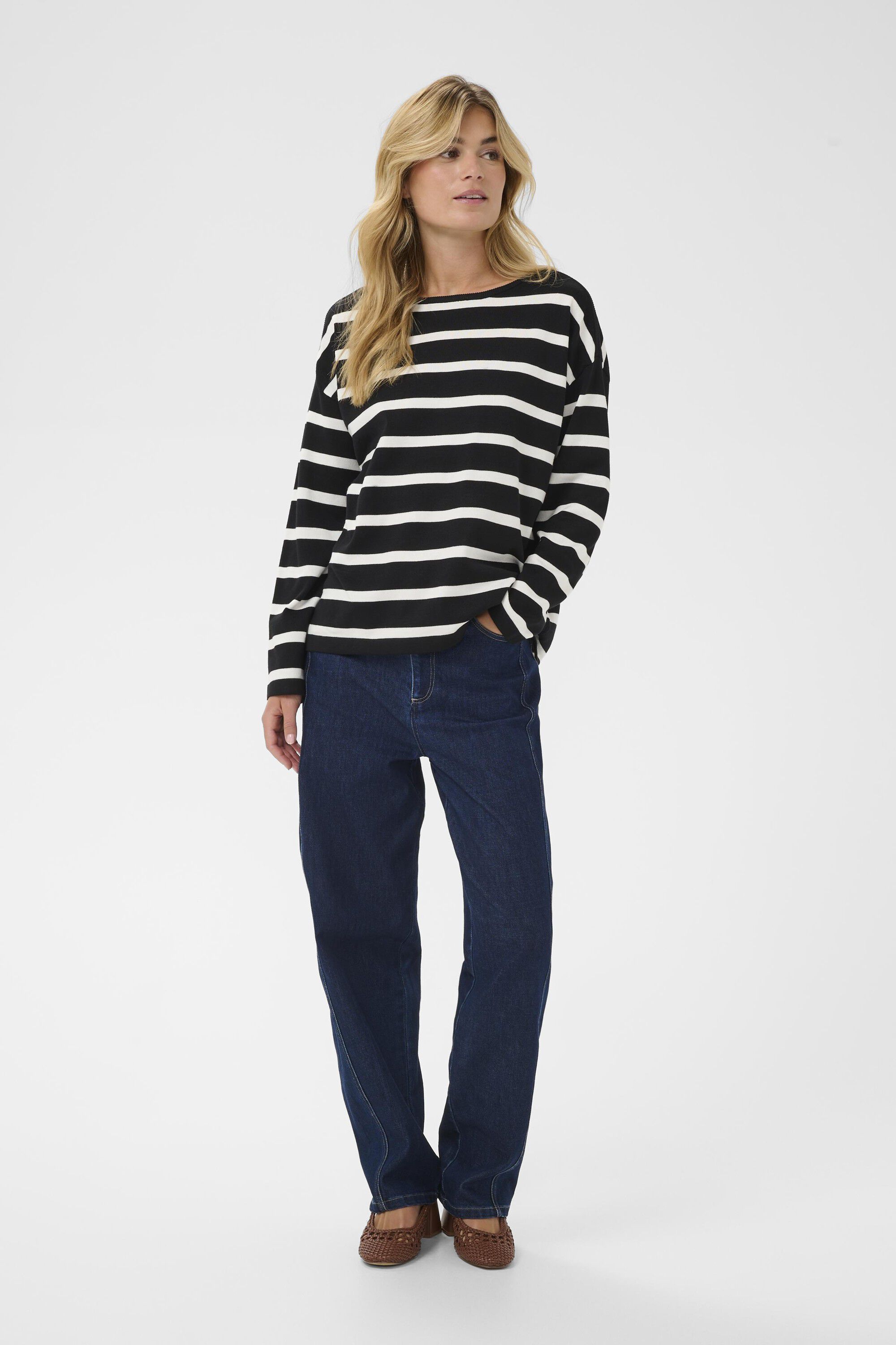 NilieSZ St. Boatneck Pullover