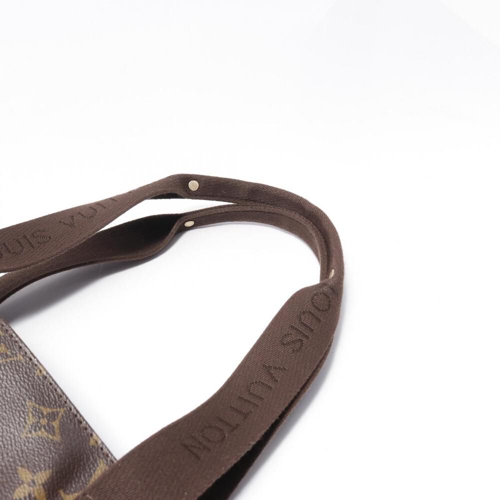 Louis Vuitton Beaubourg