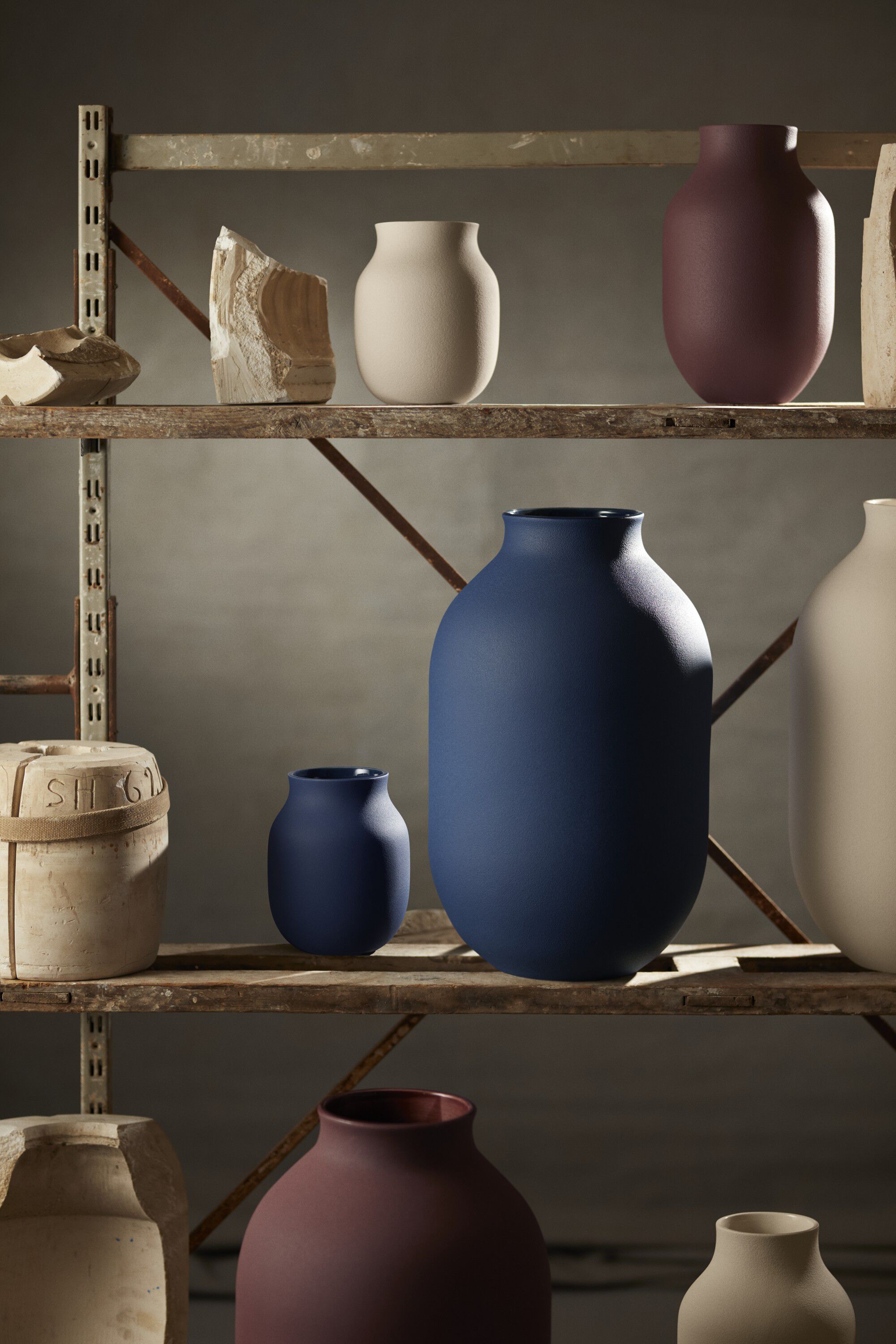 Studio Omaggio #1 Vase H50 cm bl&aring;