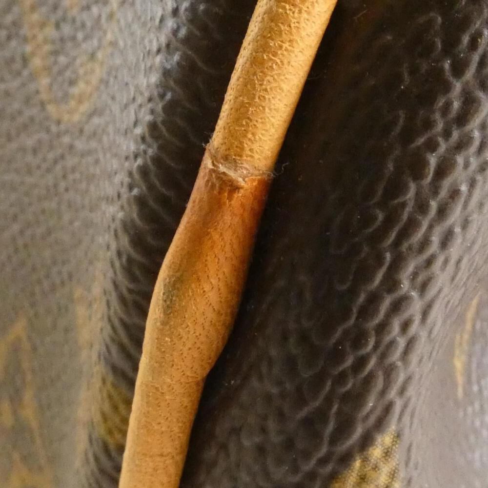 Louis Vuitton Shoulder Bags