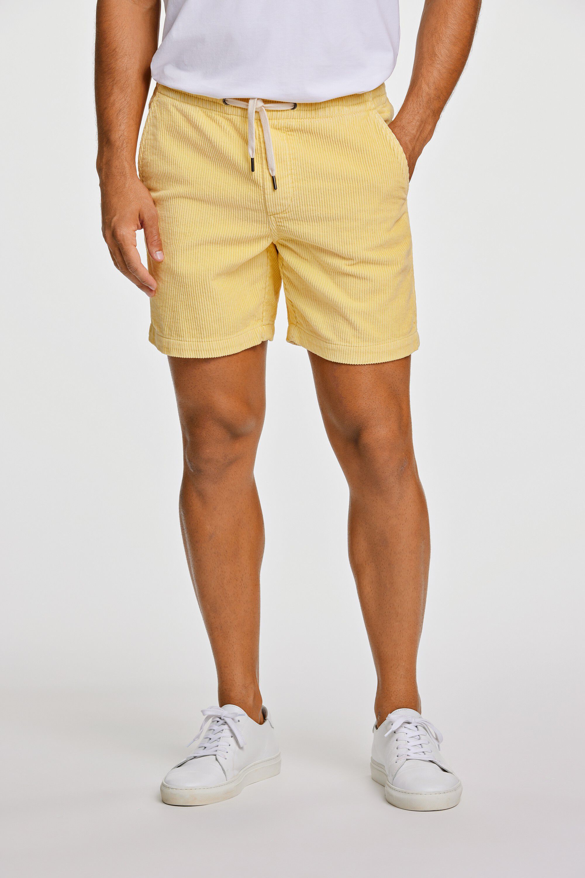 Corduroy shorts