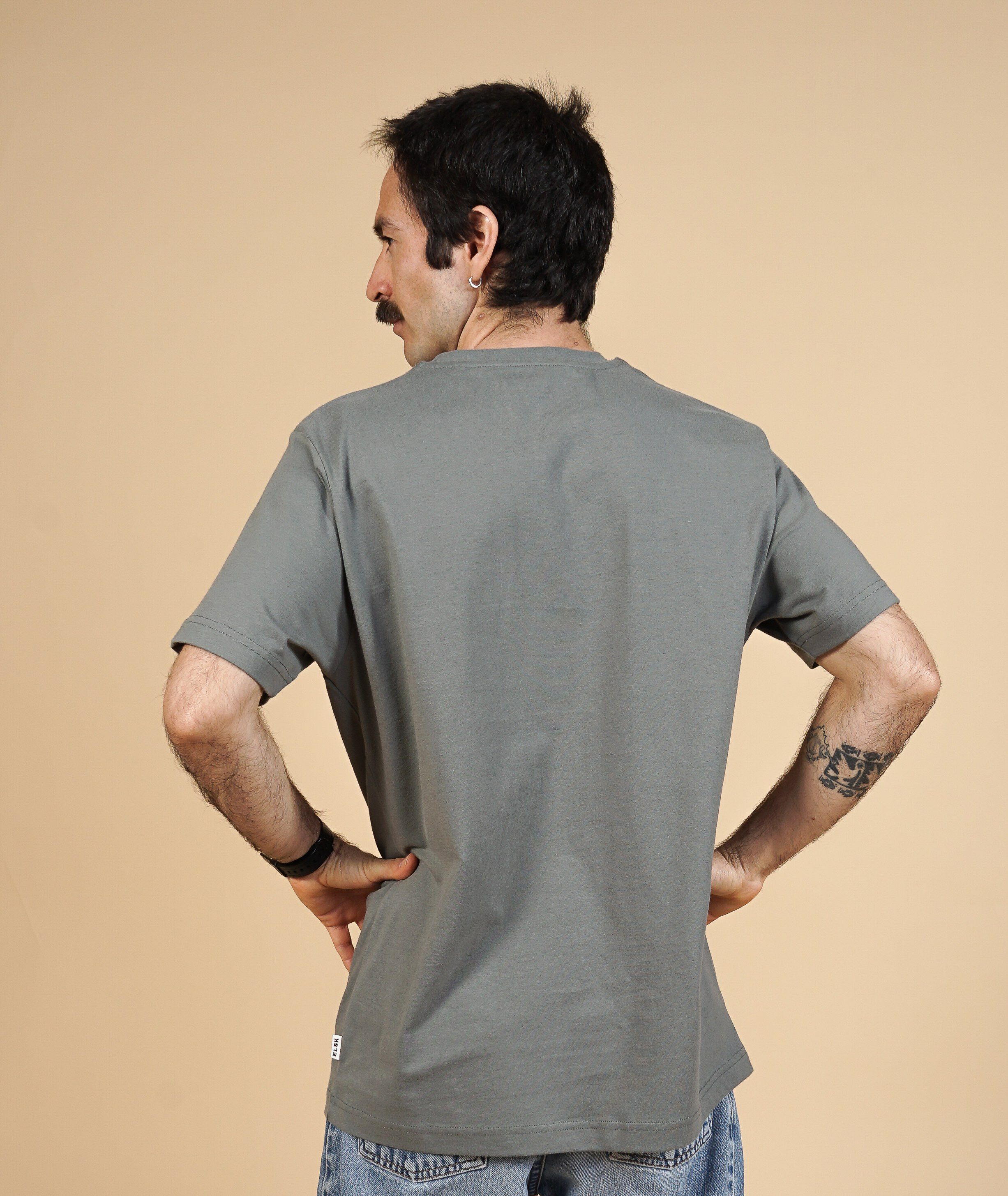 EXPLORE CH MEN'S BRUSHED T-SHIRT