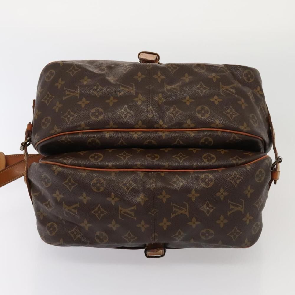 Louis Vuitton Saumur
