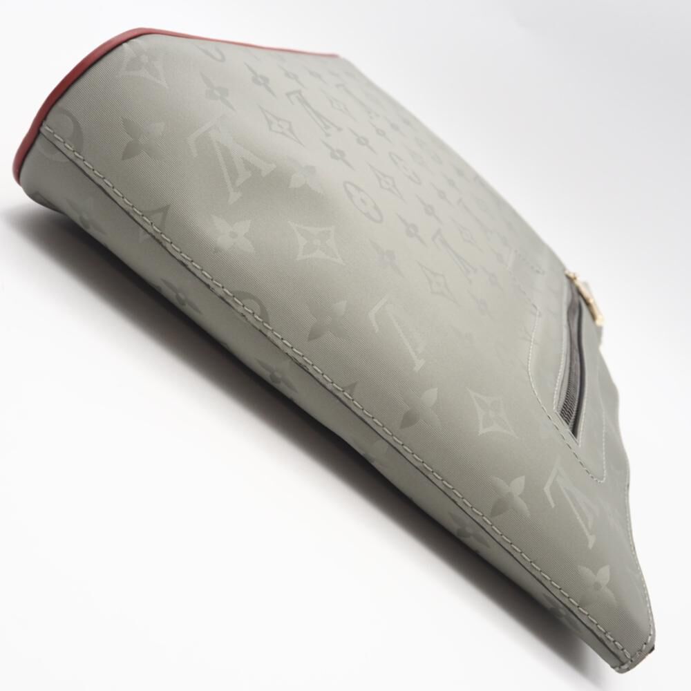 Louis Vuitton Clutch
