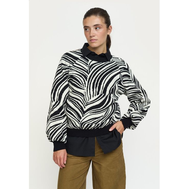 SRLynn Pattern Knit