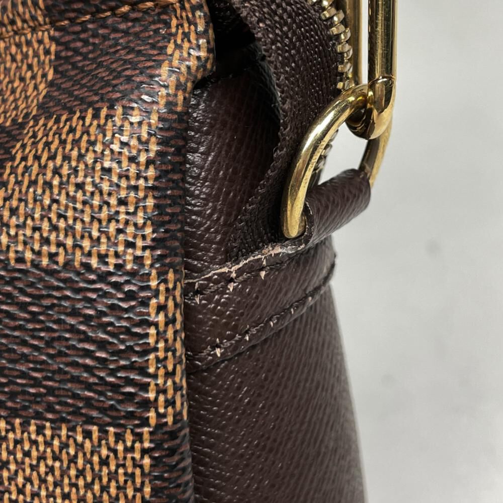 Louis Vuitton Trousse Makeup