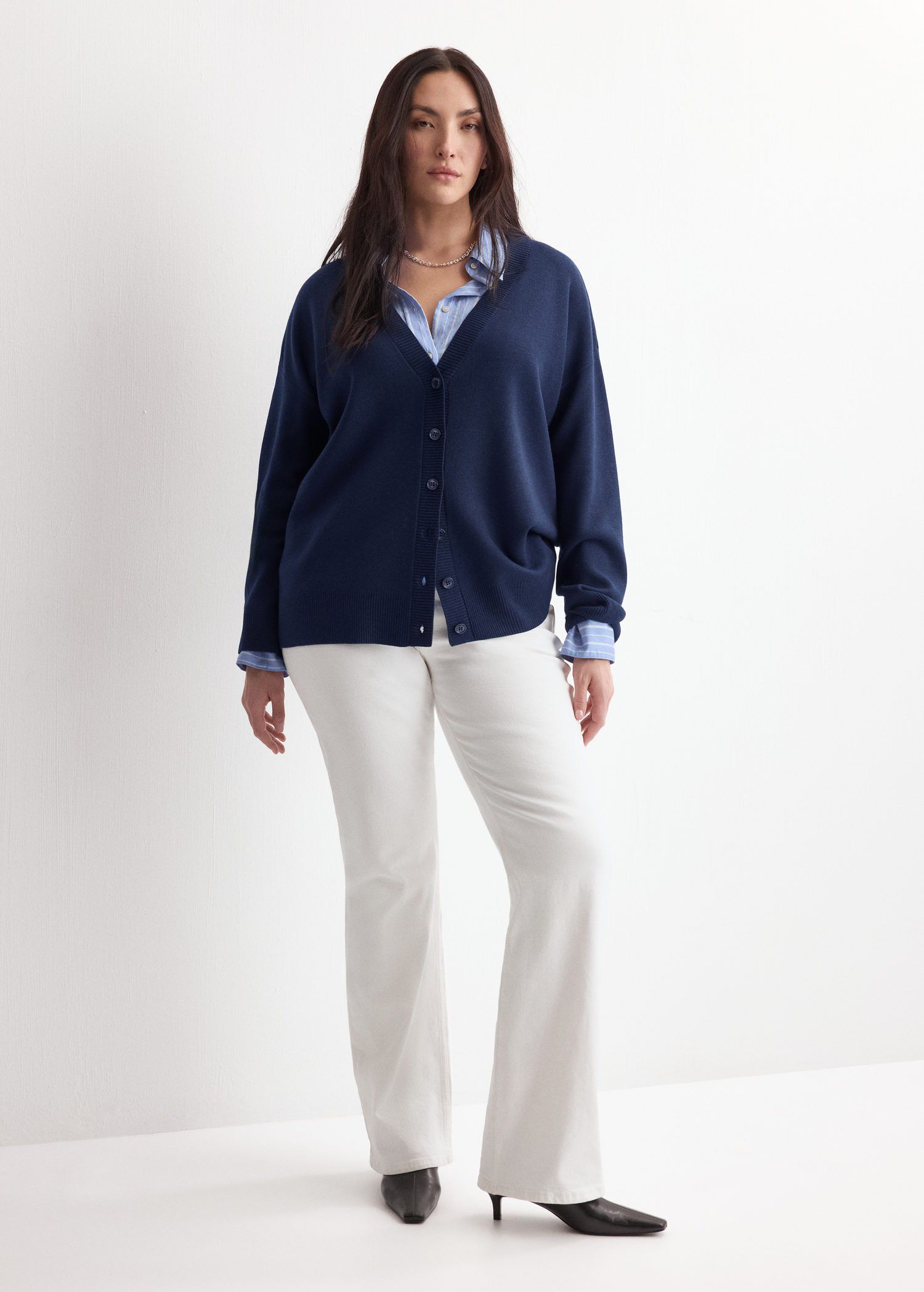 V-neck knitted cardigan