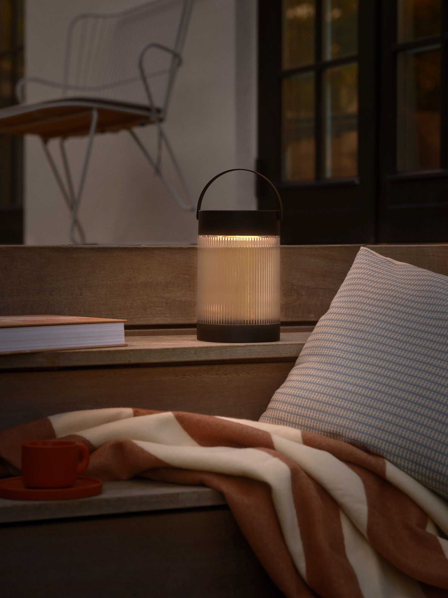 Coupar Solar | Bordlampe | Sort