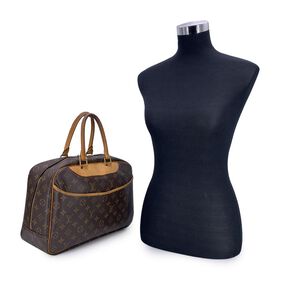 Louis Vuitton Favorite