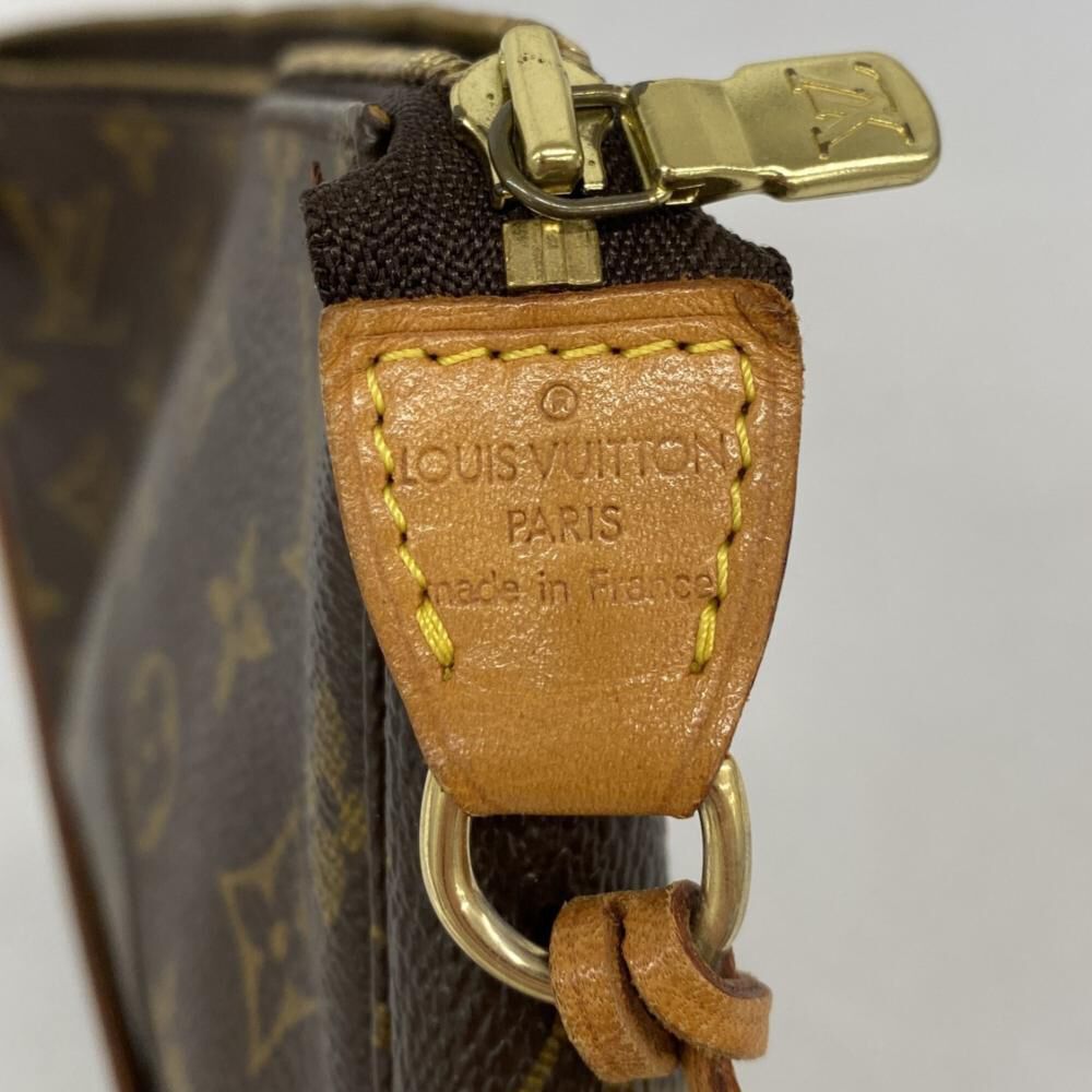 Louis Vuitton Pochette Accessoires