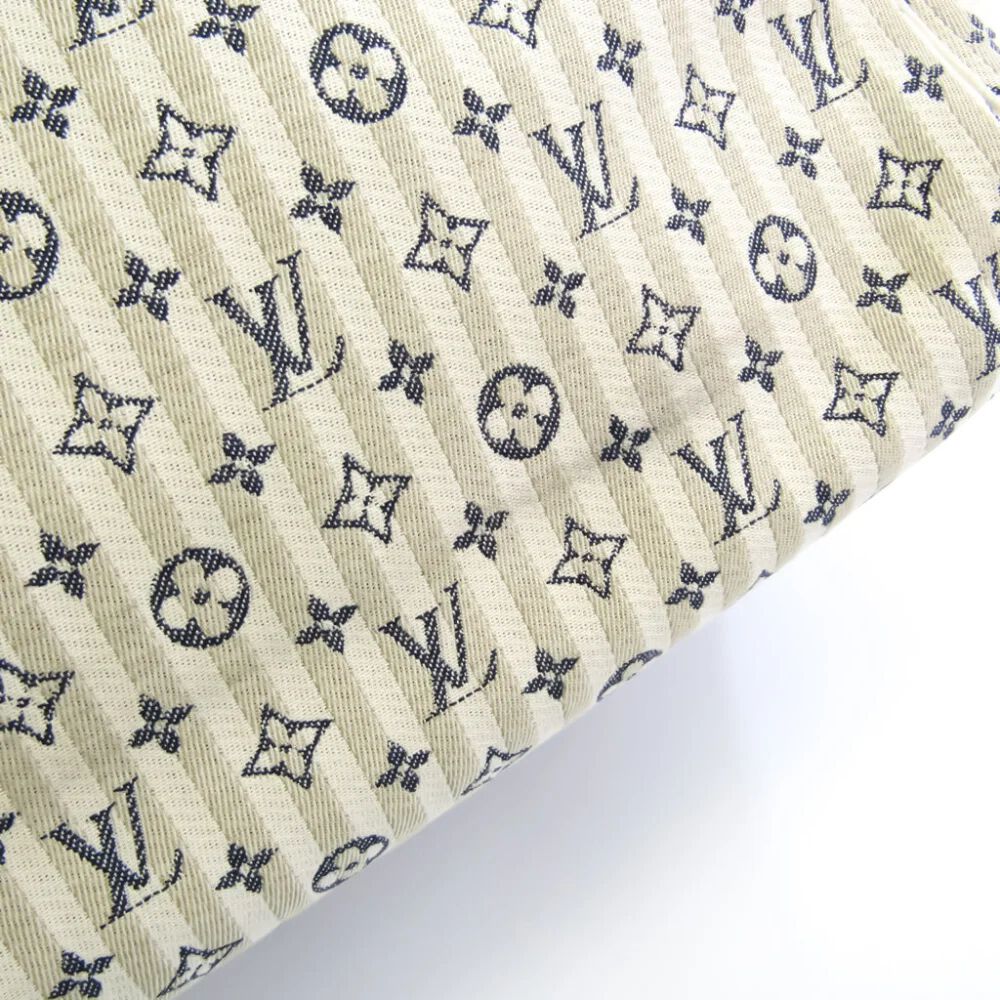 Louis Vuitton Speedy