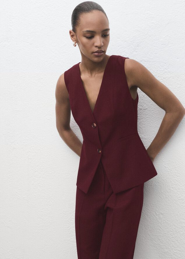 Playsuit. -- VESTY