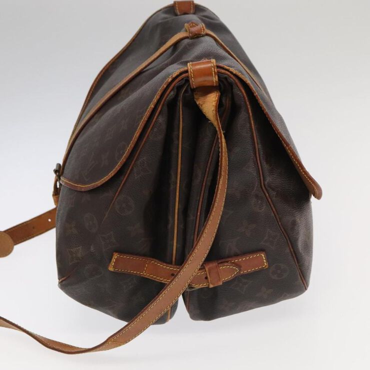 Louis Vuitton Saumur
