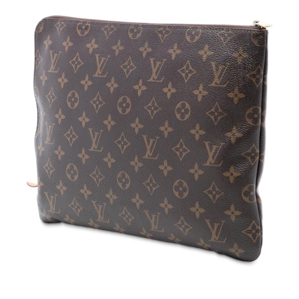 Louis Vuitton Clutch