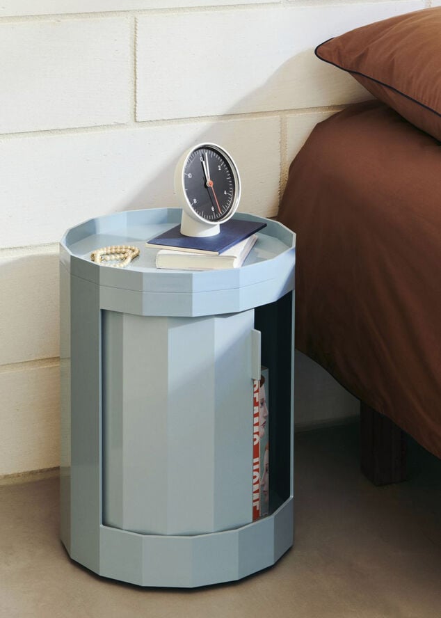 Facet Cabinet incl. feet and castor