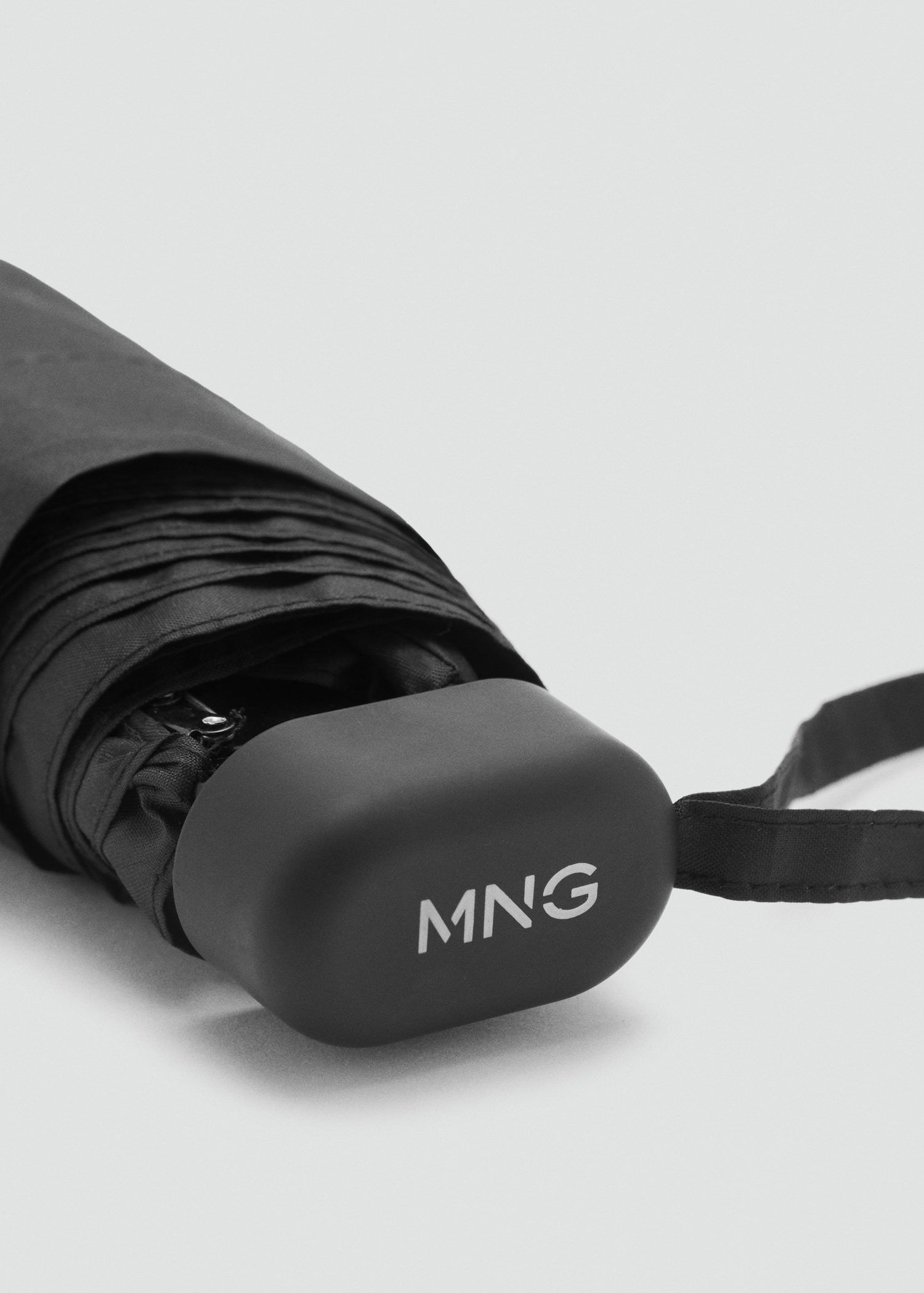 Mini folding umbrella