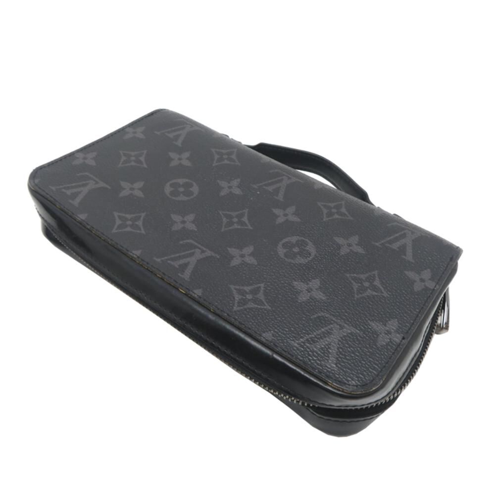 Louis Vuitton Clutch