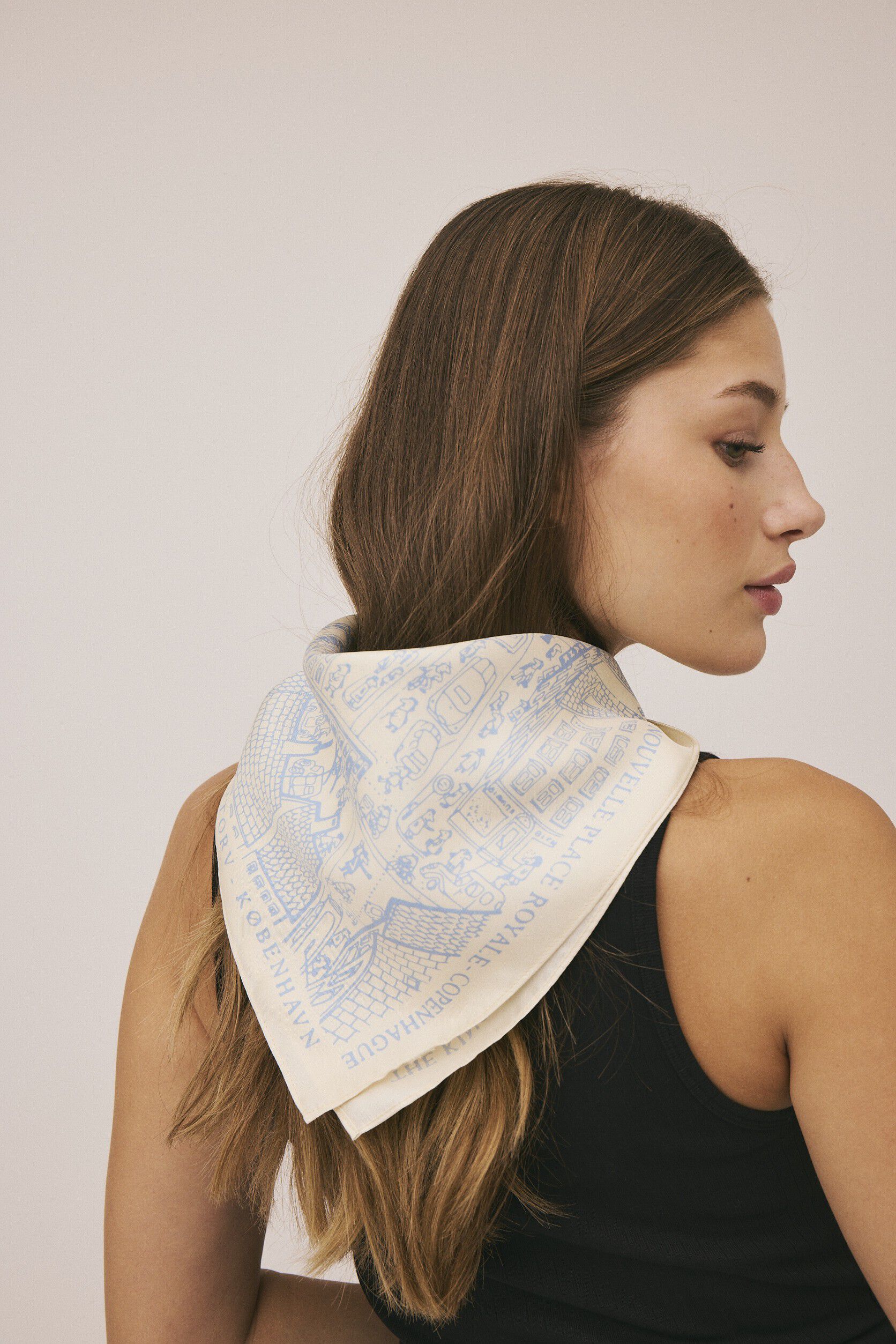 Magasin Iconic Scarf 83x83cm