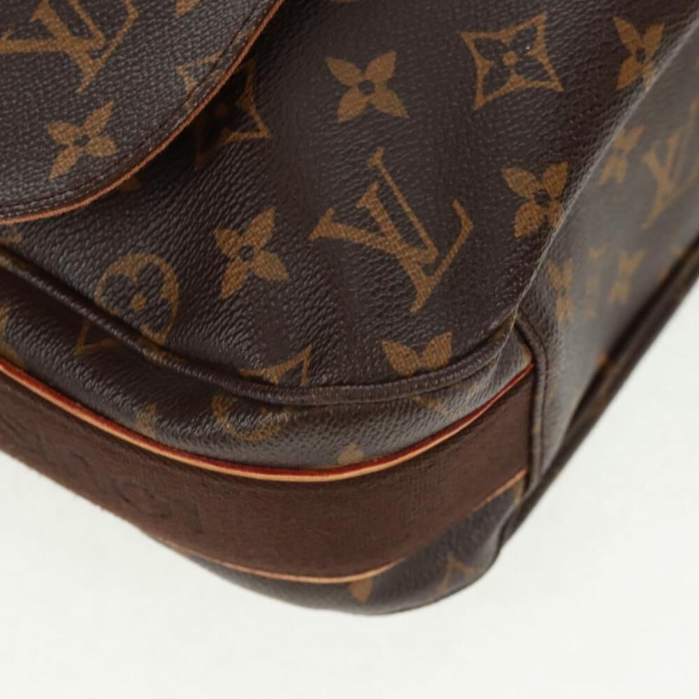 Louis Vuitton Messenger