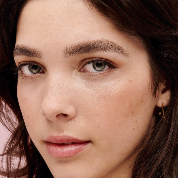 Fluff Up Bryn Vax - Flexibelt och texturerande brynvax