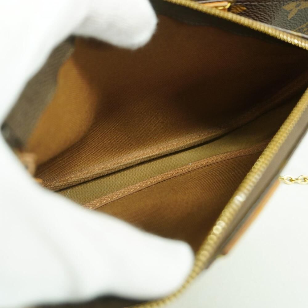 Louis Vuitton Shoulder Bags
