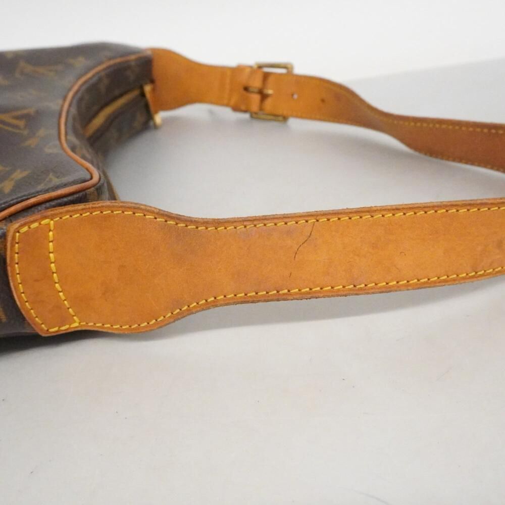 Louis Vuitton Croissant