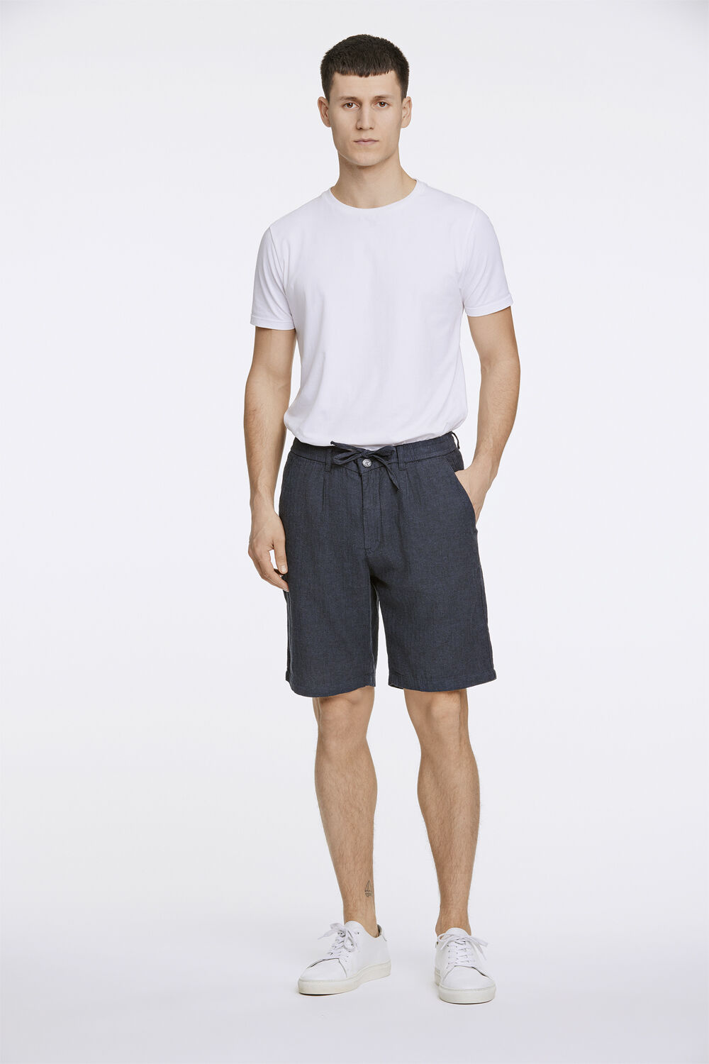 Linen blend herringbone shorts