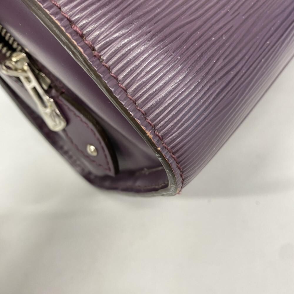 Louis Vuitton Pont Neuf