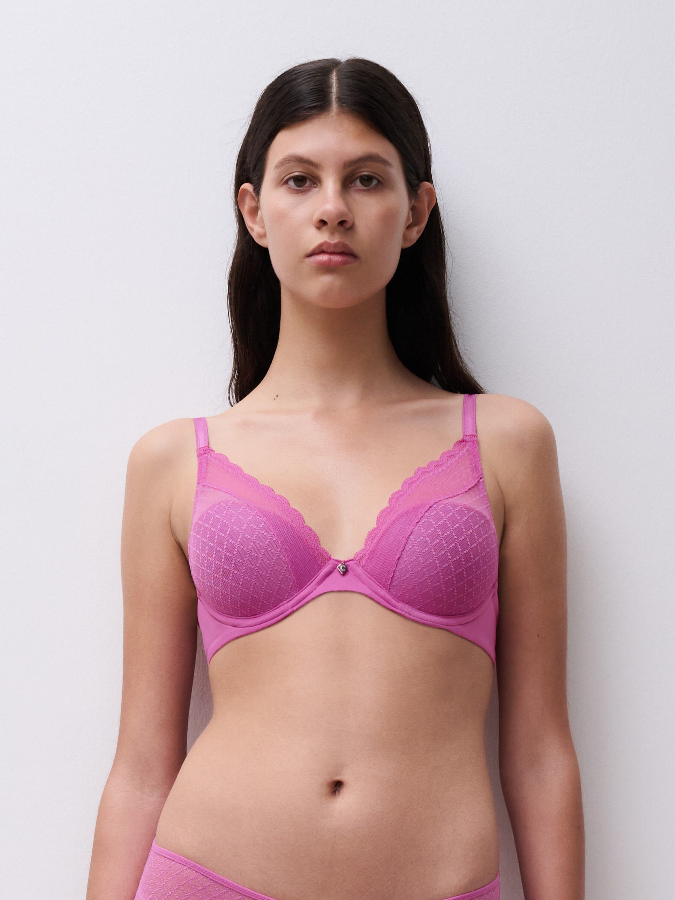 Norah Chic Plunge T-Shirt Bra