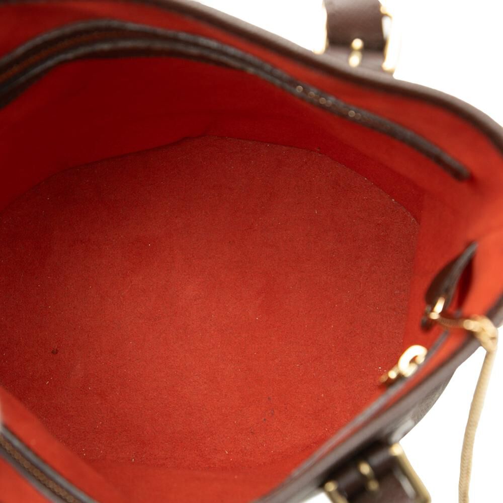 Louis Vuitton Marais