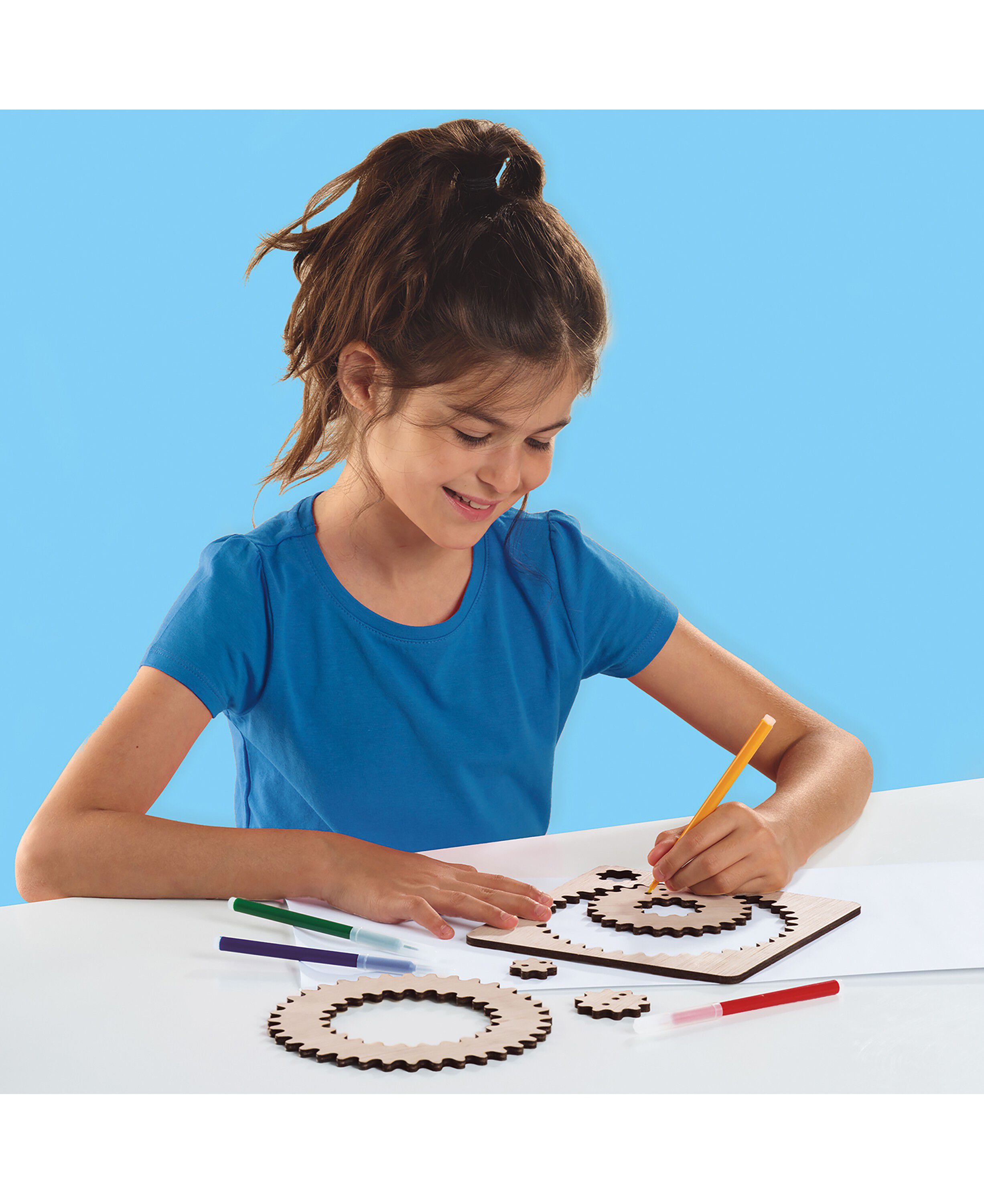 SES Creative - Spiraltegnes&aelig;t af tr&aelig;