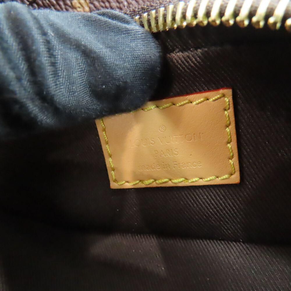 Louis Vuitton Shoulder Bags