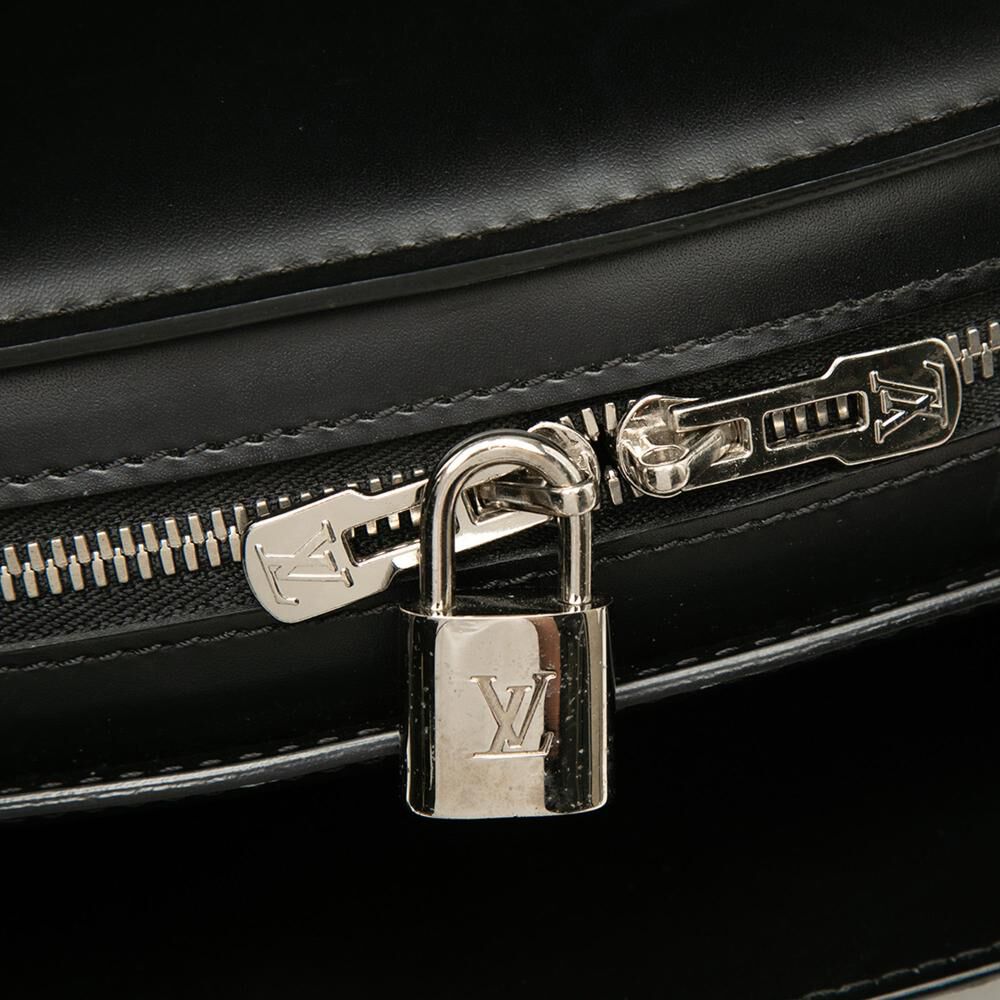Louis Vuitton Pont Neuf