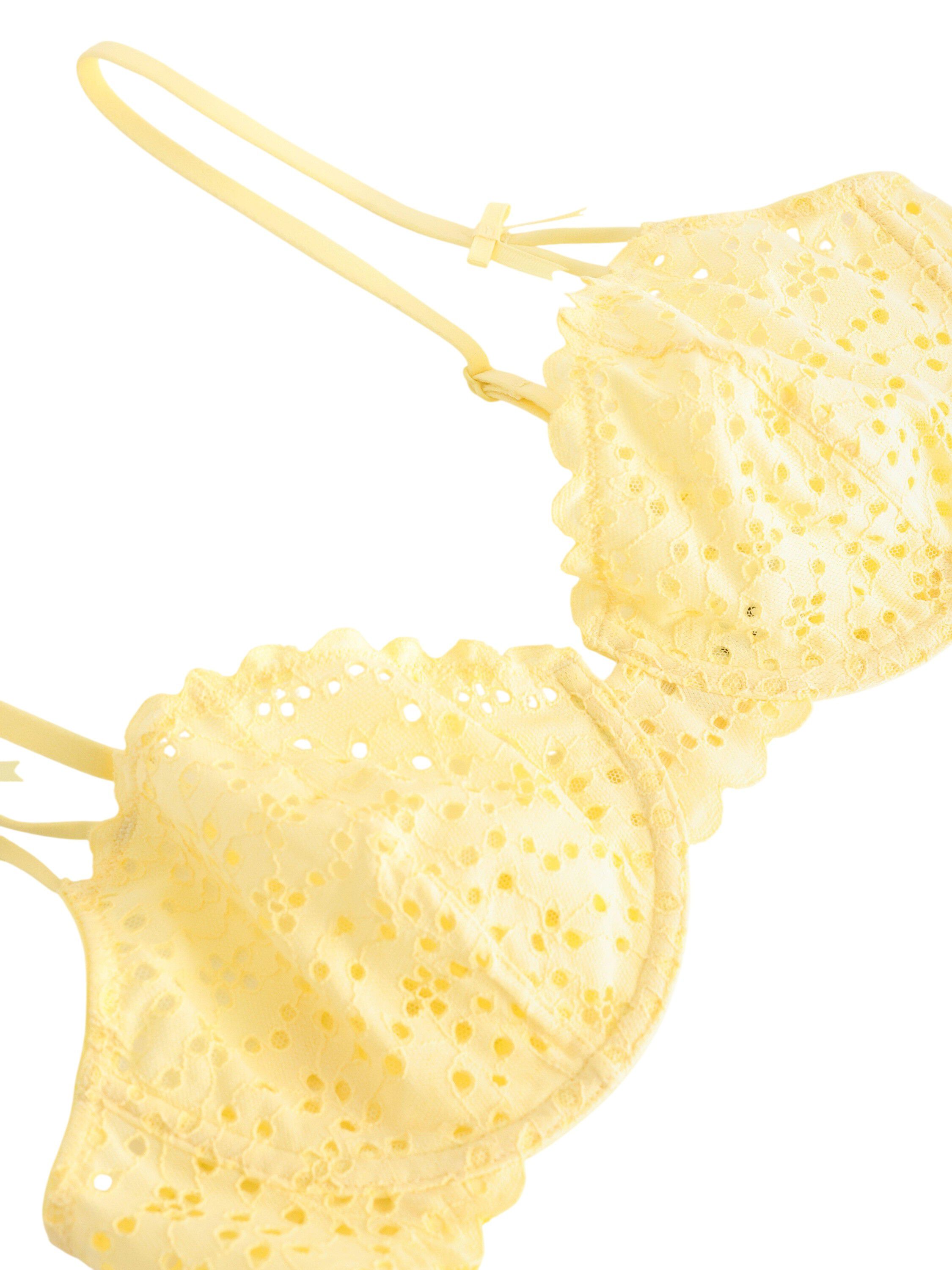 Ovadderad bh med broderi