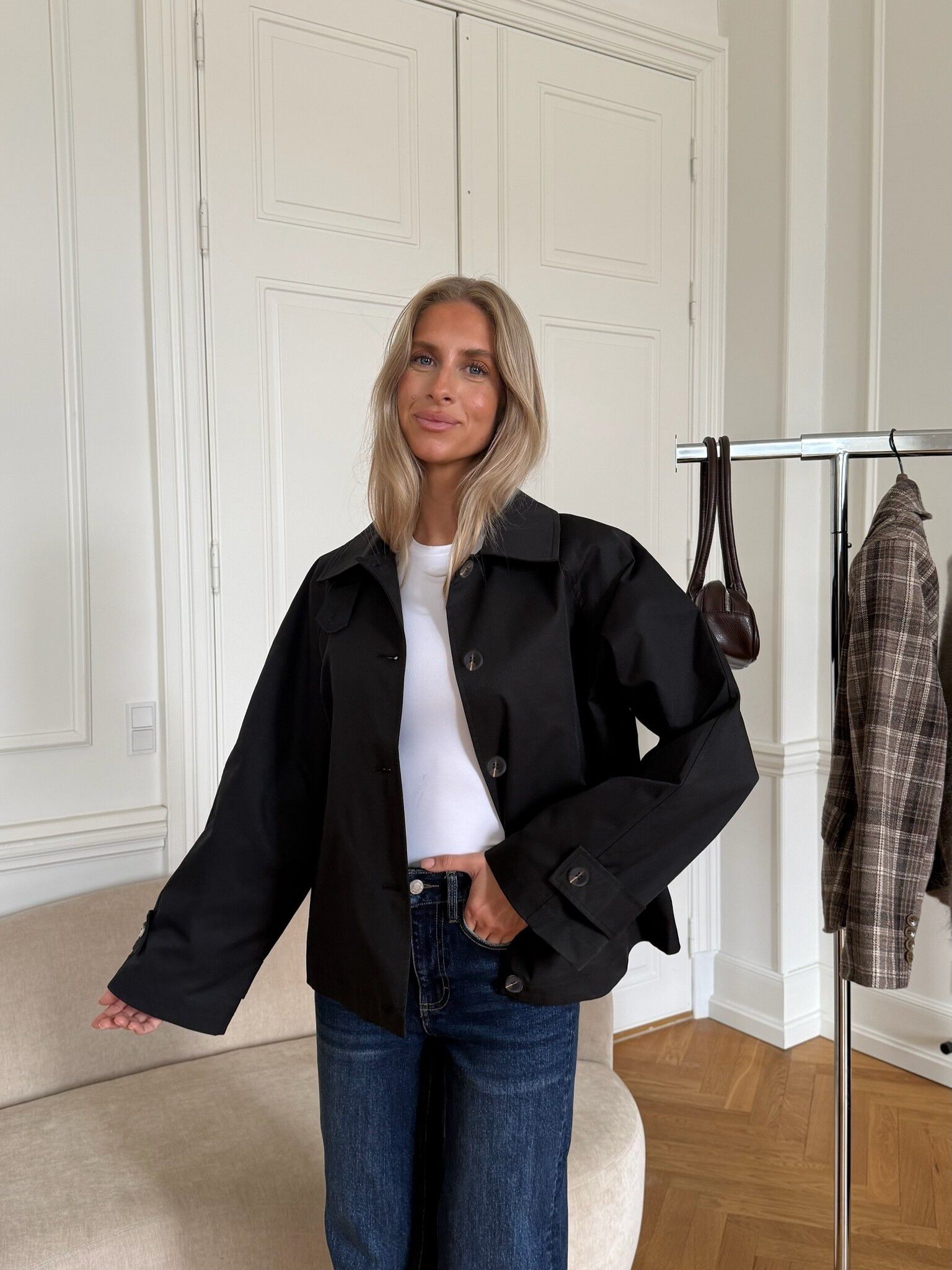 AvaIC Short Trenchcoat
