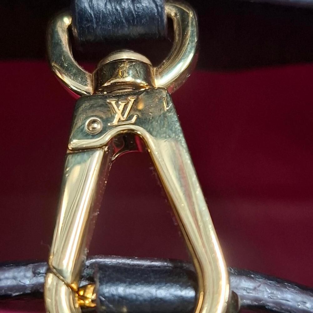 Louis Vuitton Capucines