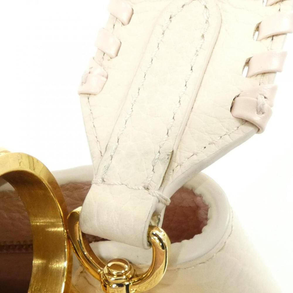 Louis Vuitton Capucines