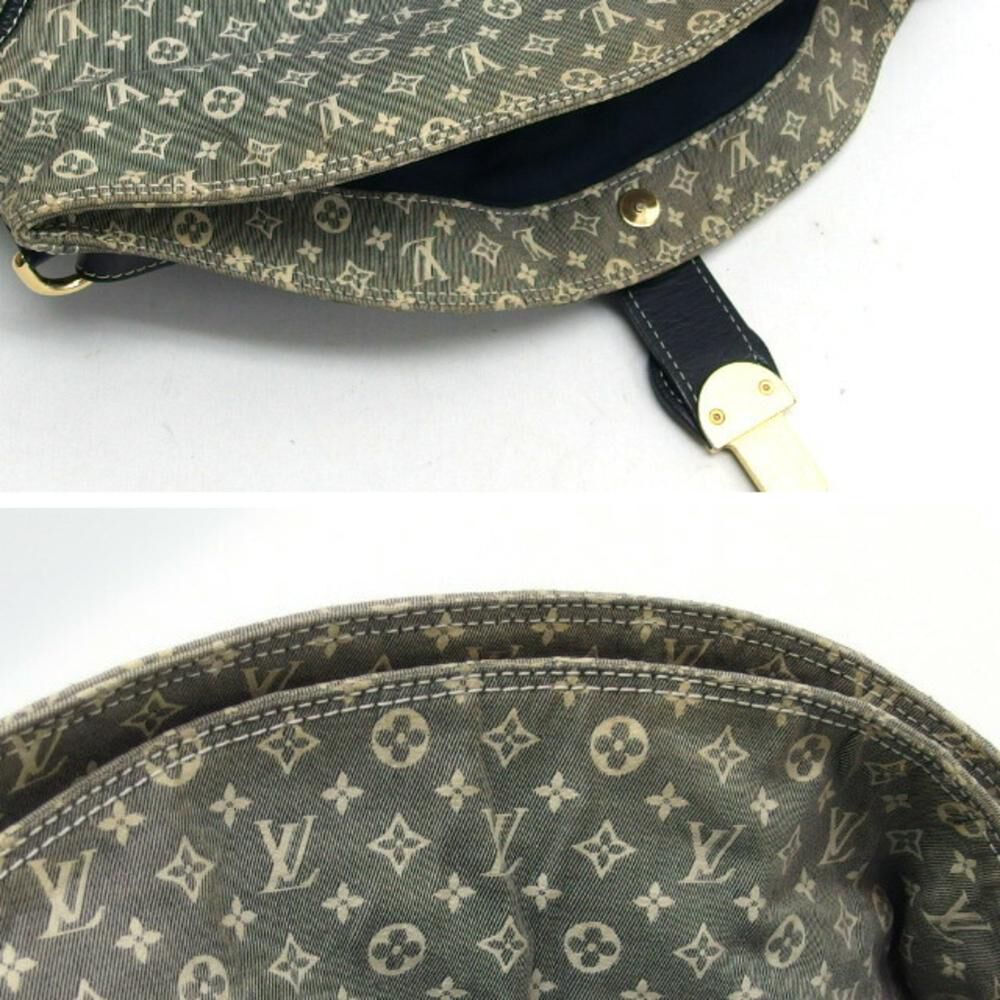 Louis Vuitton Shoulder Bags