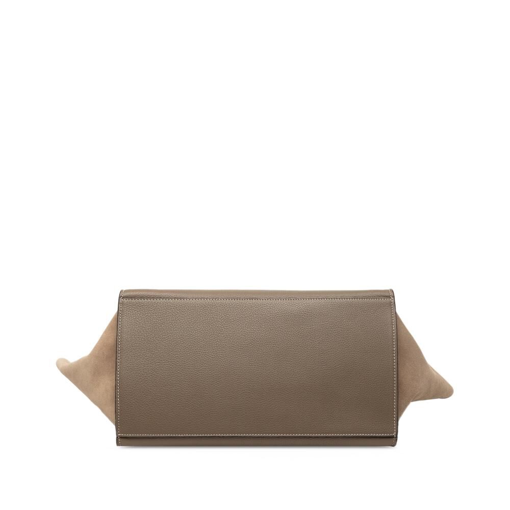 C&eacute;line Trapeze