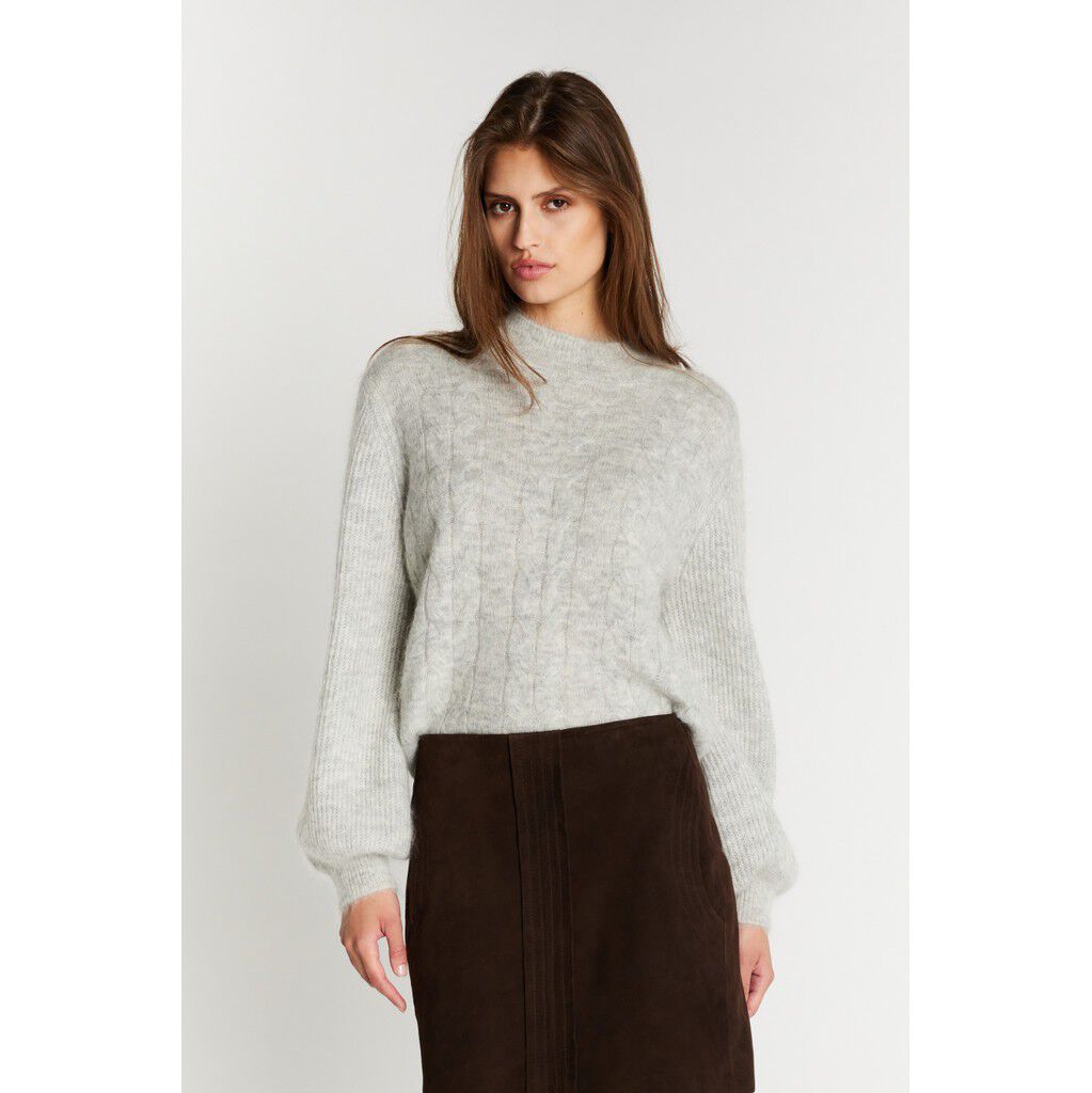 FluffyBBAmandra knit