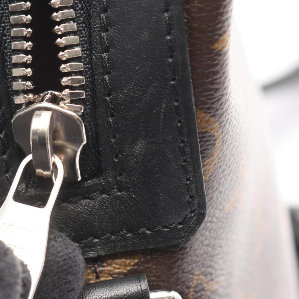 Louis Vuitton Crossbody Bag