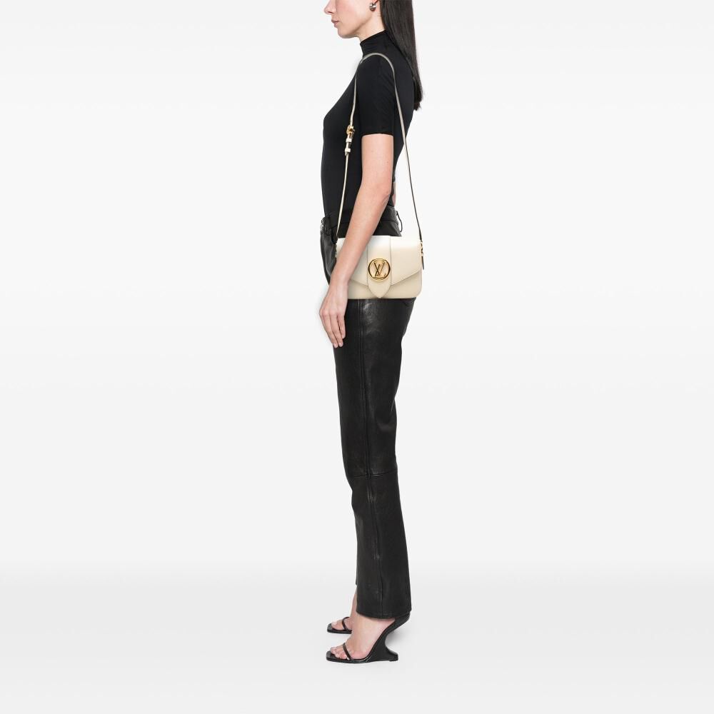 Louis Vuitton Shoulder Bags