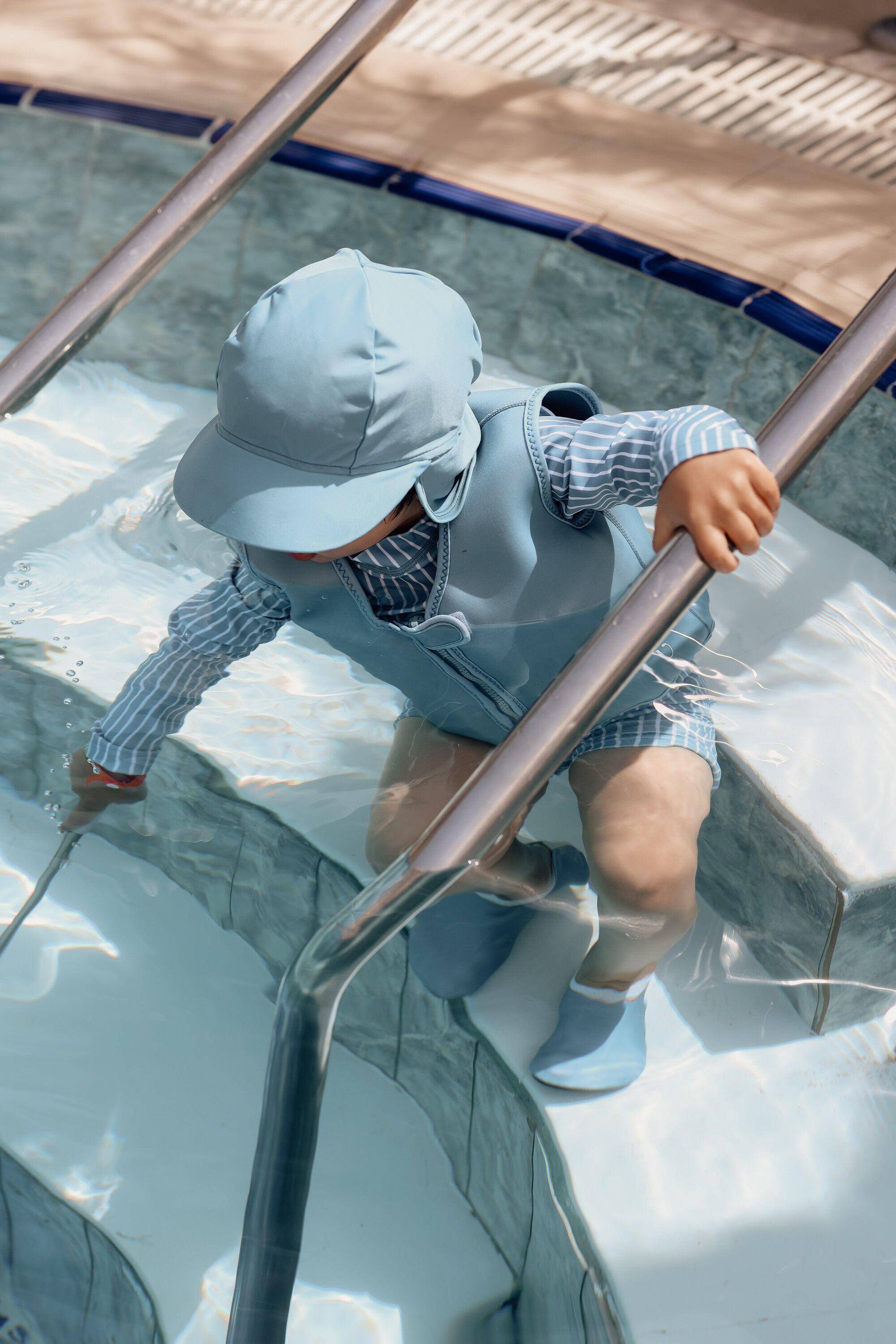 Sv&oslash;mmevest med strop