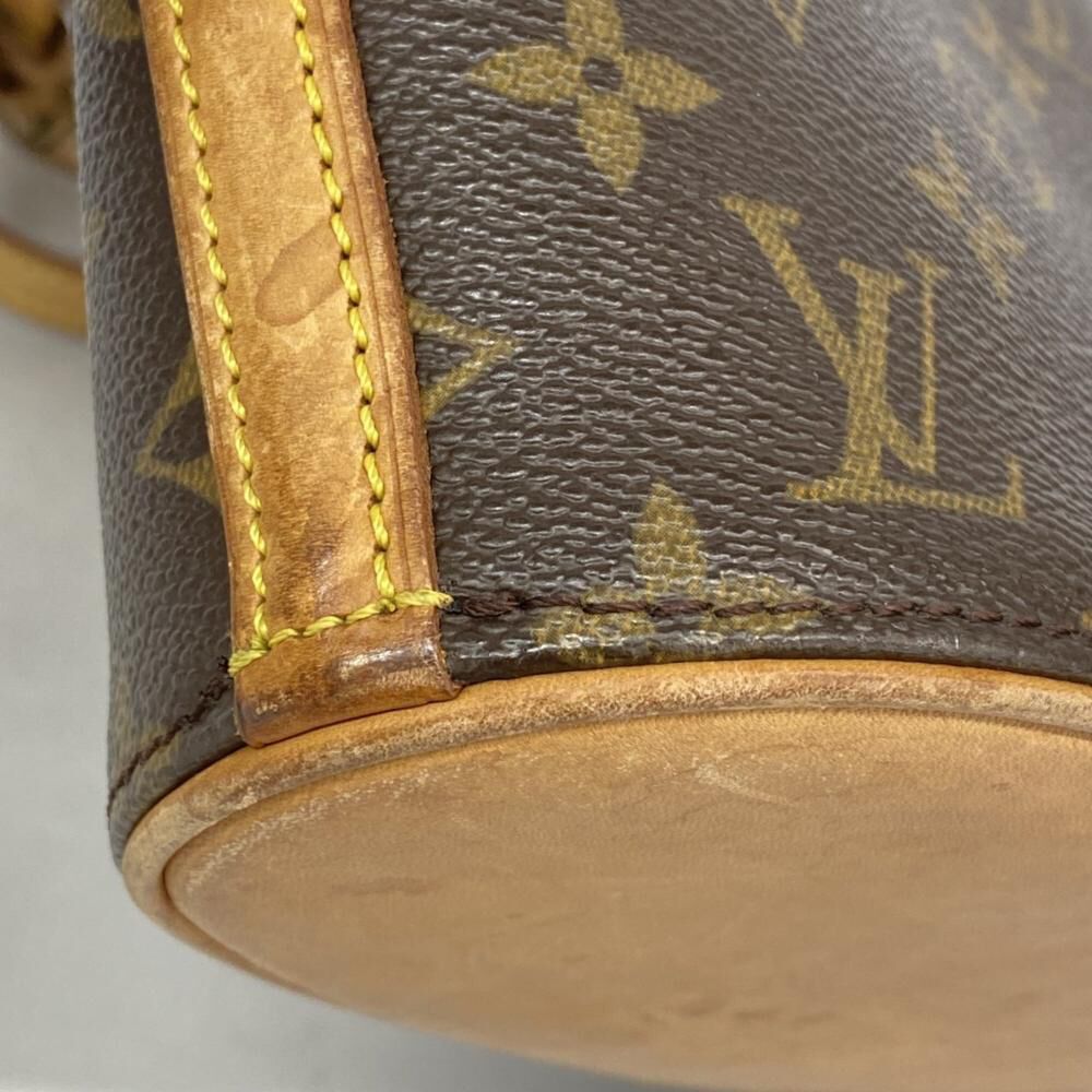 Louis Vuitton Shoulder Bags