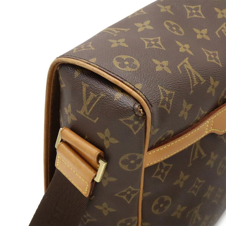 Louis Vuitton Messenger