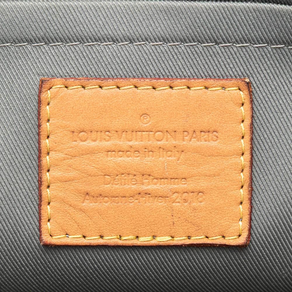 Louis Vuitton Clutch